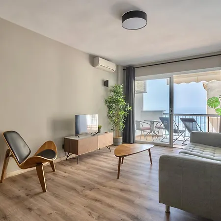 Stylish With Sea View Apartman *